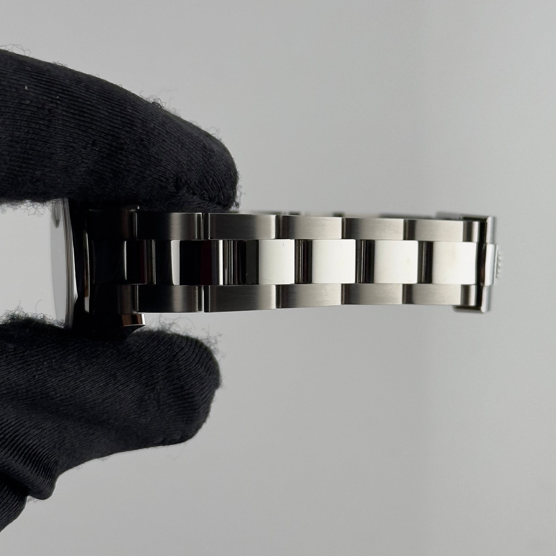 Rolex Datejust Silver Index Dial on Oyster Ref. 279160 Card 2020 — view 4