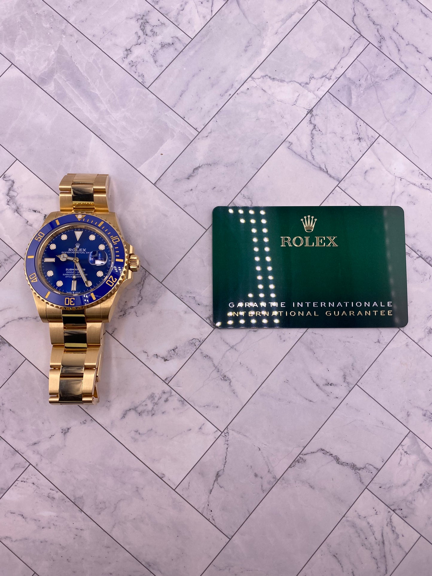 Rolex Submariner Blue Dial on Oyster Ref. 126618LB Card 2022 — view 7