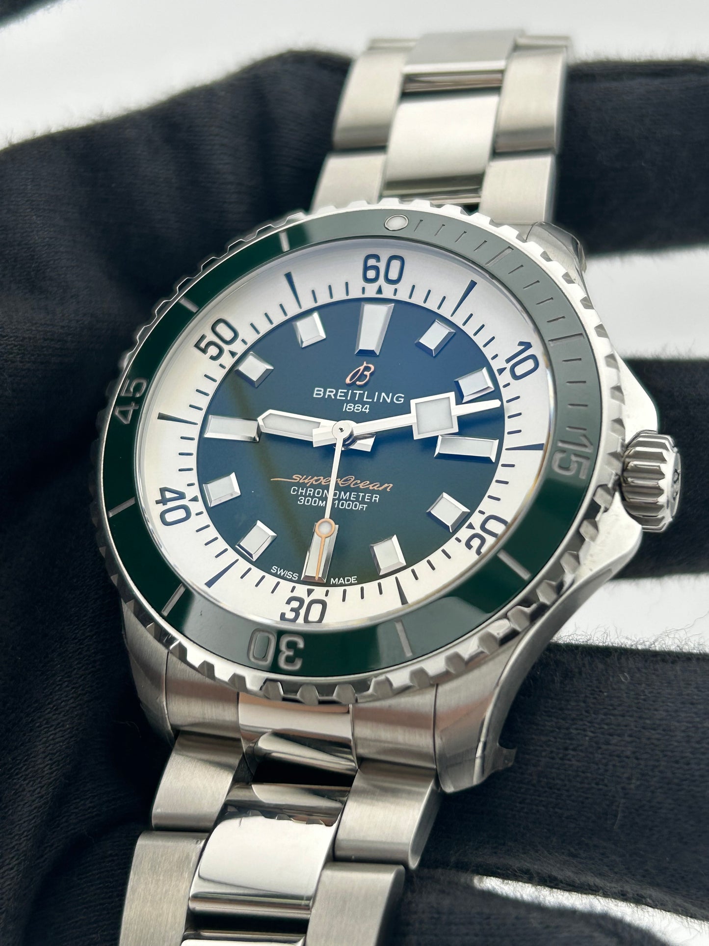 Breitling Superocean Automatic Green Dial on Bracelet Ref. A17376211C1A1 Card — view 2