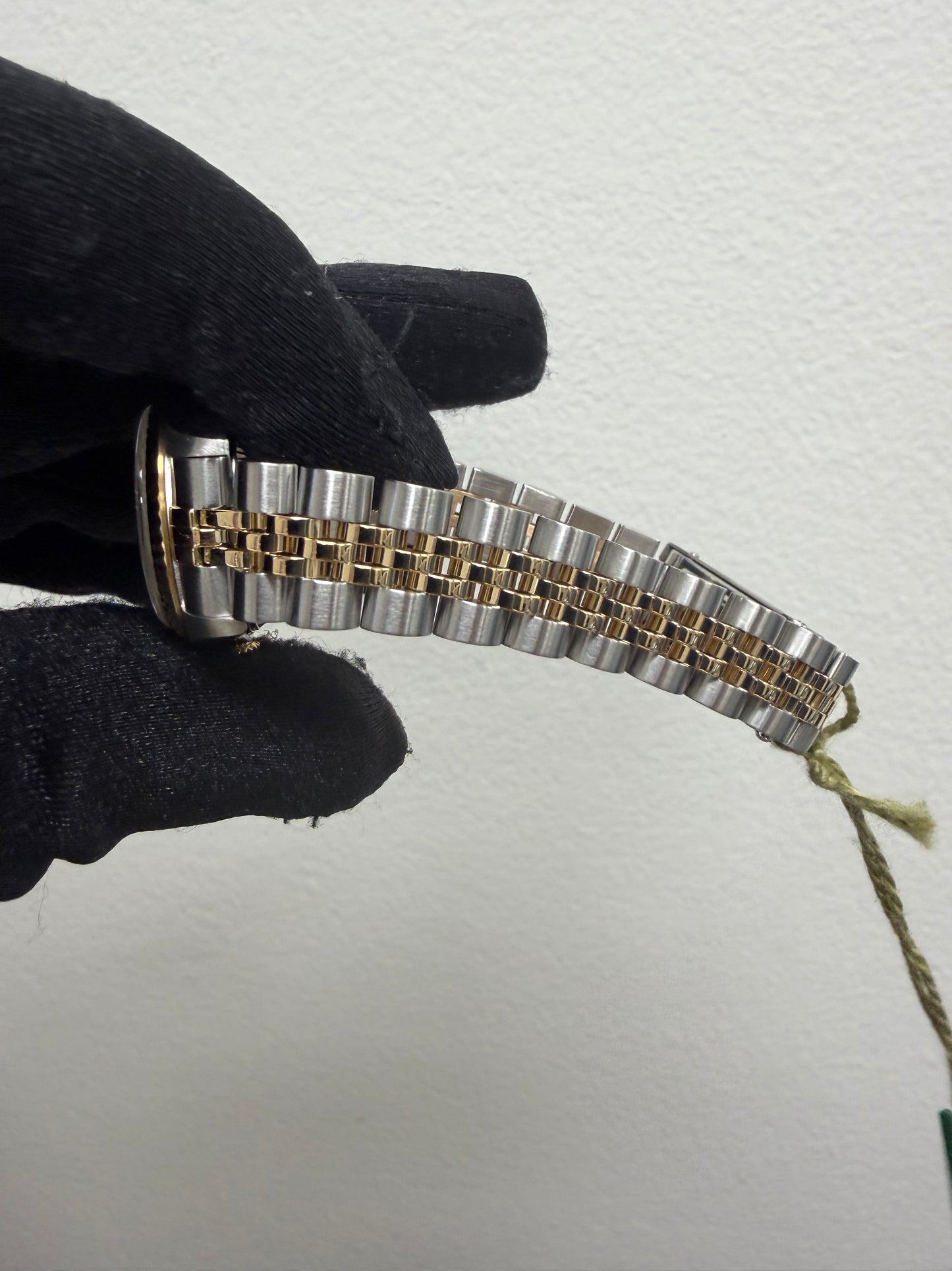 Rolex Datejust Gold Stick Dial on D Link Jubilee Ref. 79173 Papers 2000 — view 4