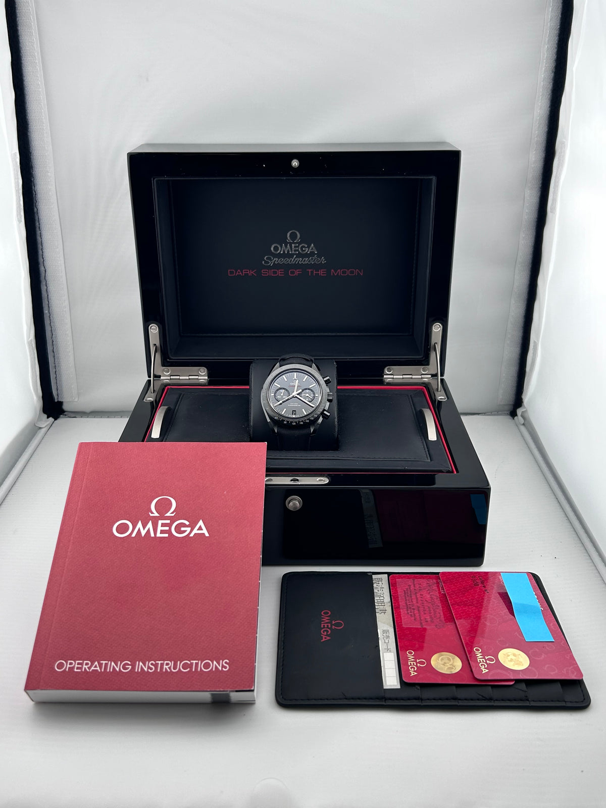 Omega Speedmaster Dark Side Of The Moon Black Index Dial on Fabric Strap Ref. 311.92.44.51.01.003 Complete — view 6