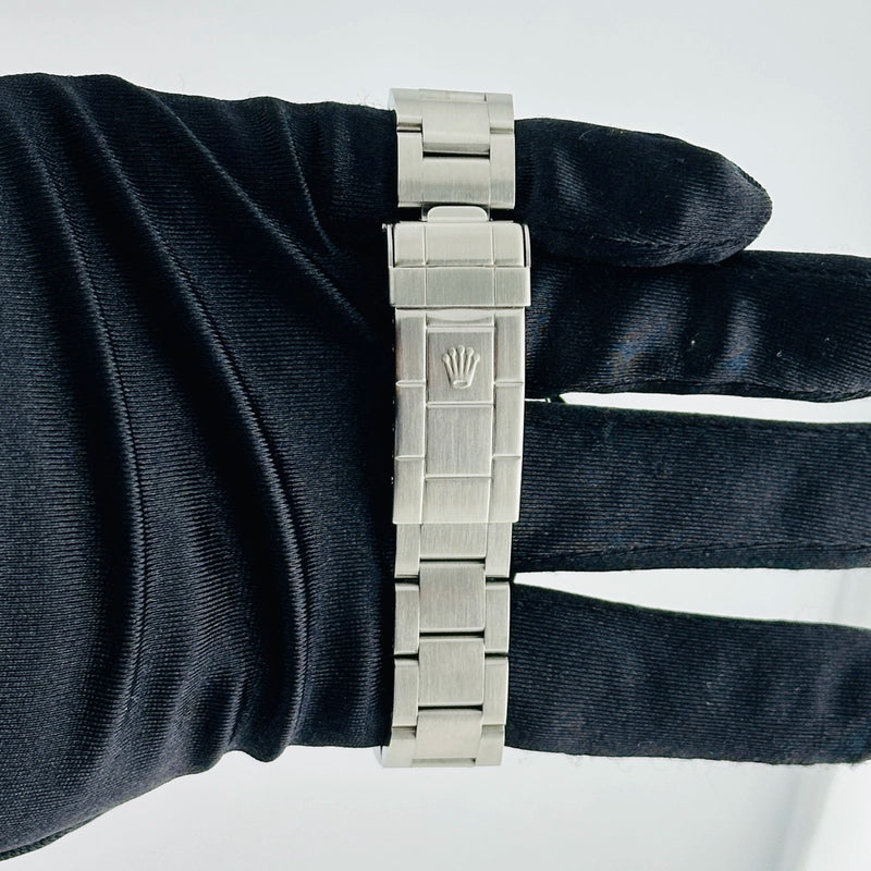 Rolex Sea-Dweller Black Dial on Oyster Ref 16600 with Papers