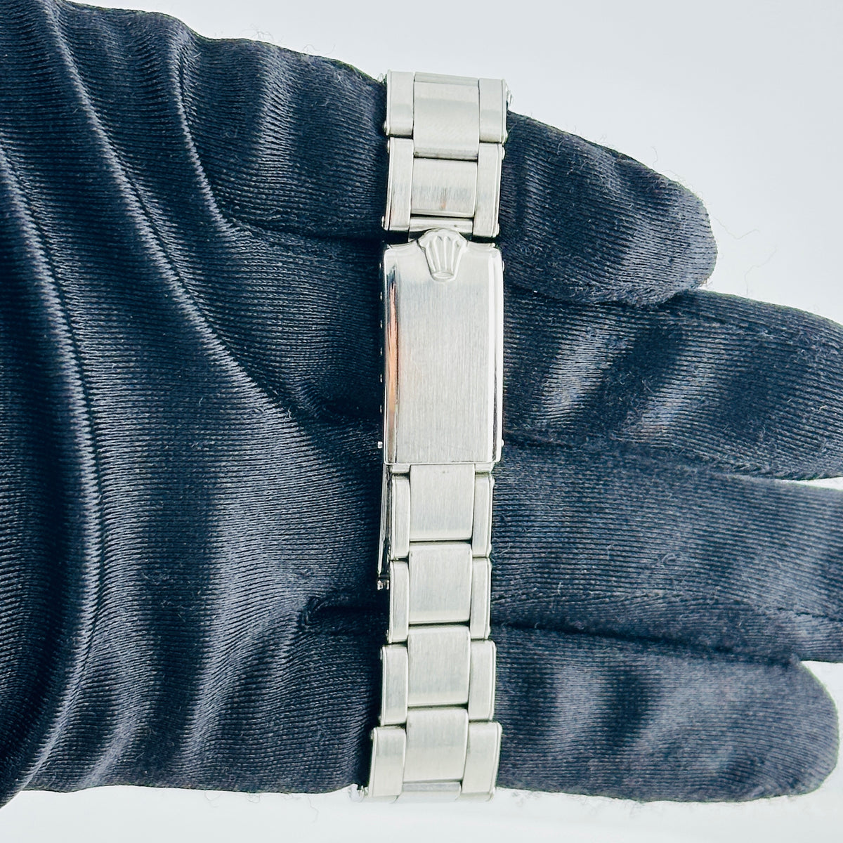 Rolex Oyster Perpetual Precision Albino White Dial Dial on Oyster Rivet Bracelet Ref. 6022 1963 — view 3