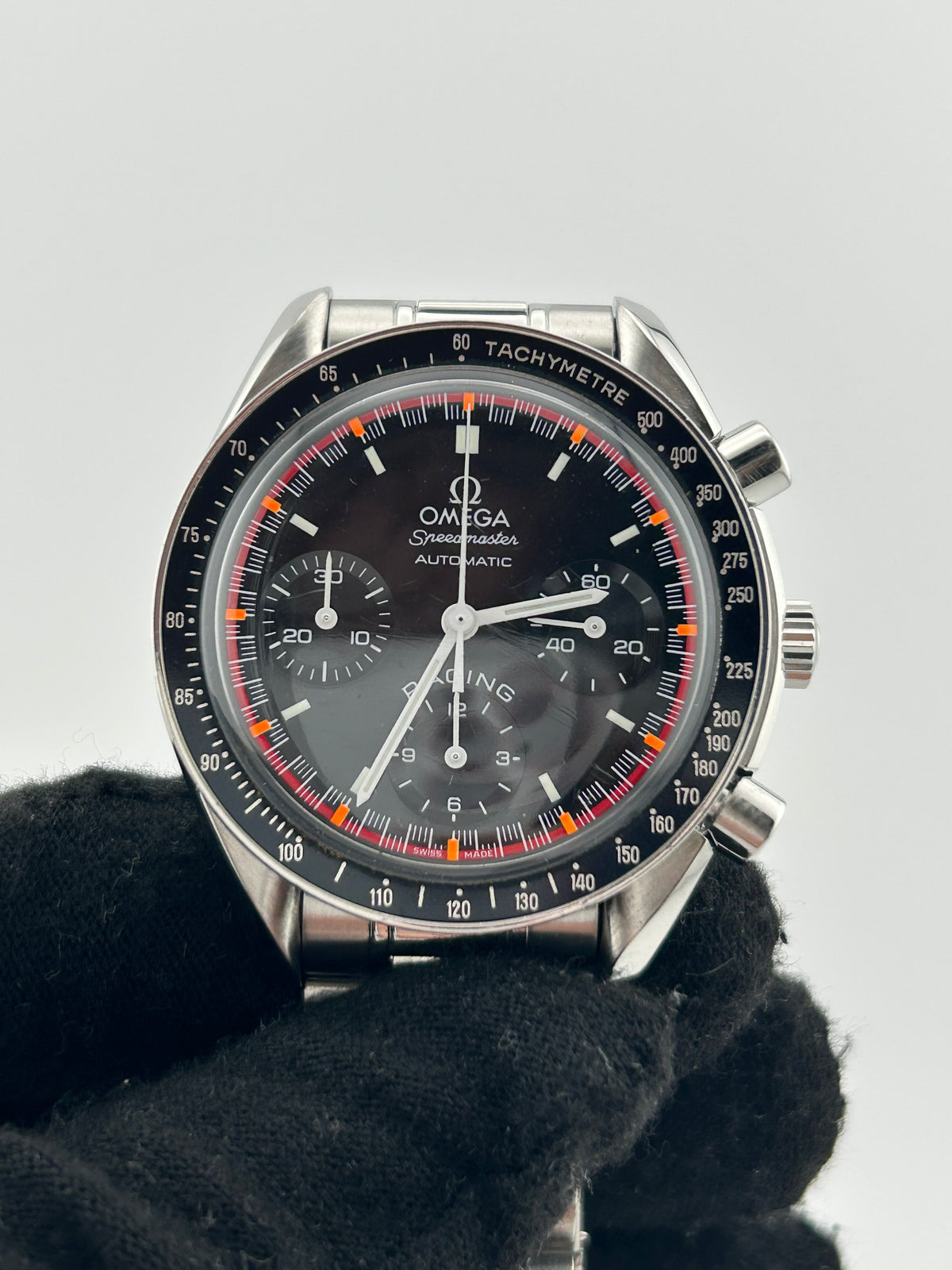 Omega Speedmaster Racing Black Dial on Stainless Steel Bracelet Ref. 3518.50.00 Complete 2003 — view 3