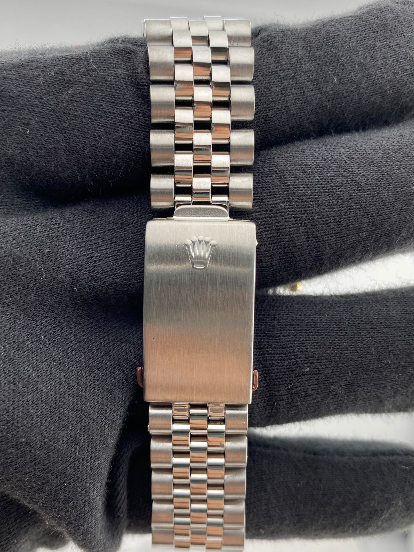 Rolex Datejust Silver With Gold Sticks / Has Spots Dial on D Link Jubilee Bracelet Steel Ref. 1601 1987 — view 3