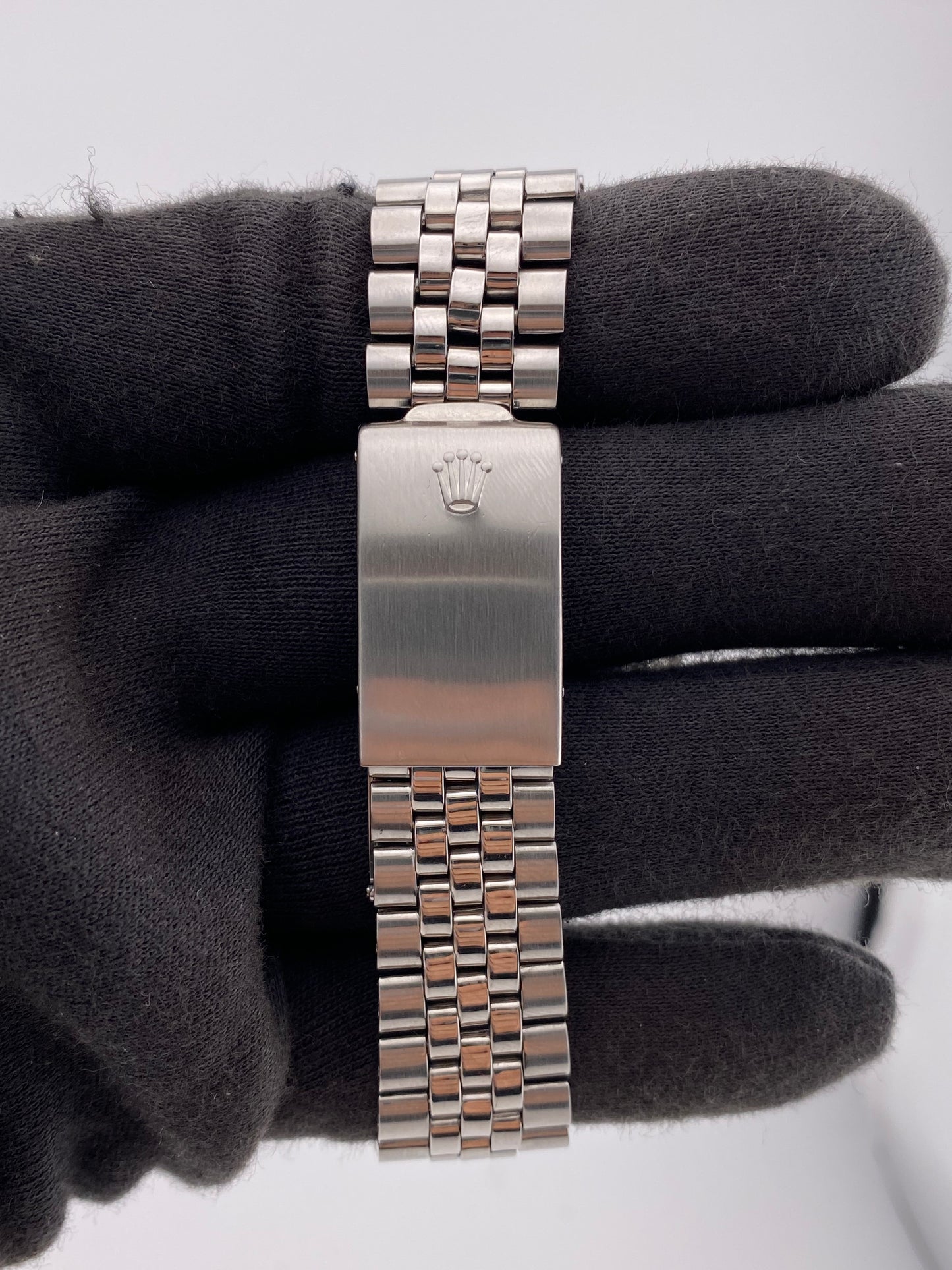 Rolex Datejust 36 Silver Index Dial on Jubilee Ref. 1601 — view 4
