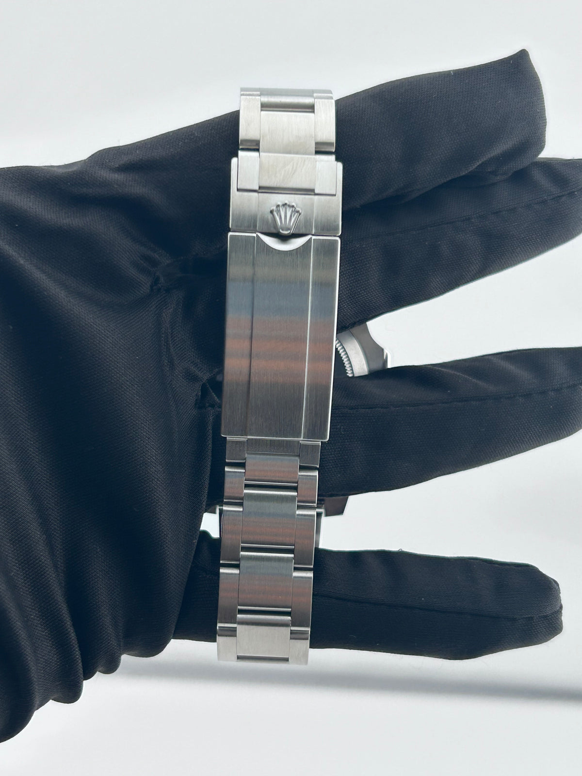 Rolex Submariner Black Dial on Oyster Ref. 116610LN Card — view 4