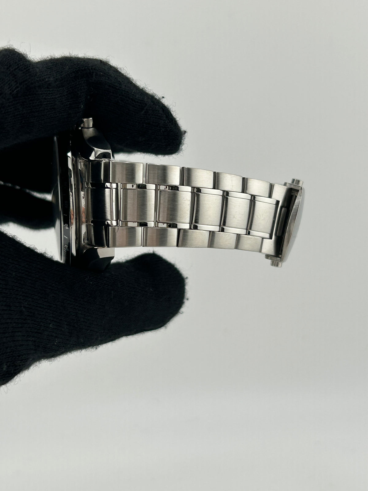Omega Speedmaster Date Black Dial on Stainless Steel Bracelet Ref. 3210.50.00 Card 2008 — view 5