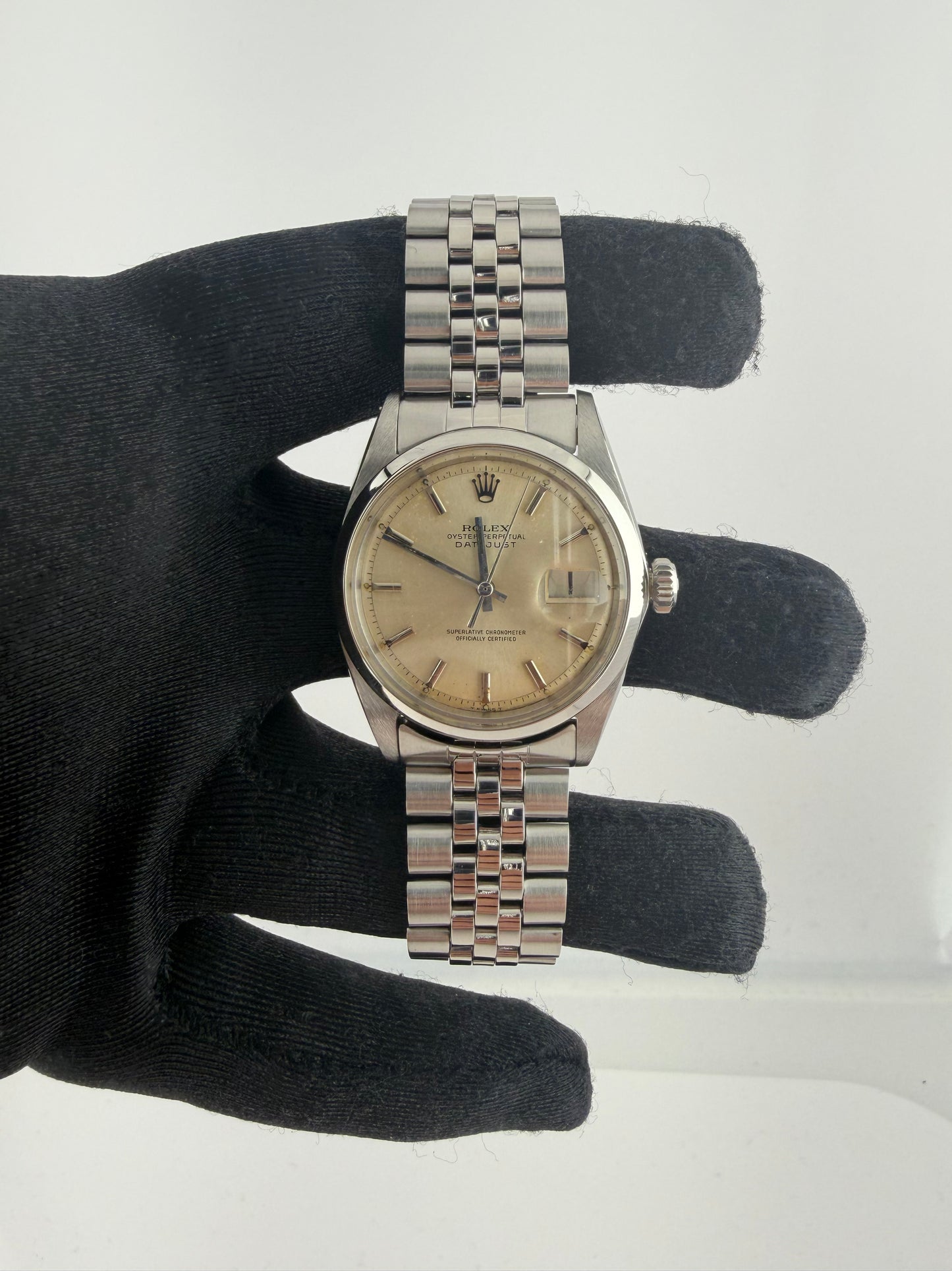 Rolex Datejust Silver Dial on Jubilee Folded Ref. 1600 1969 — view 2