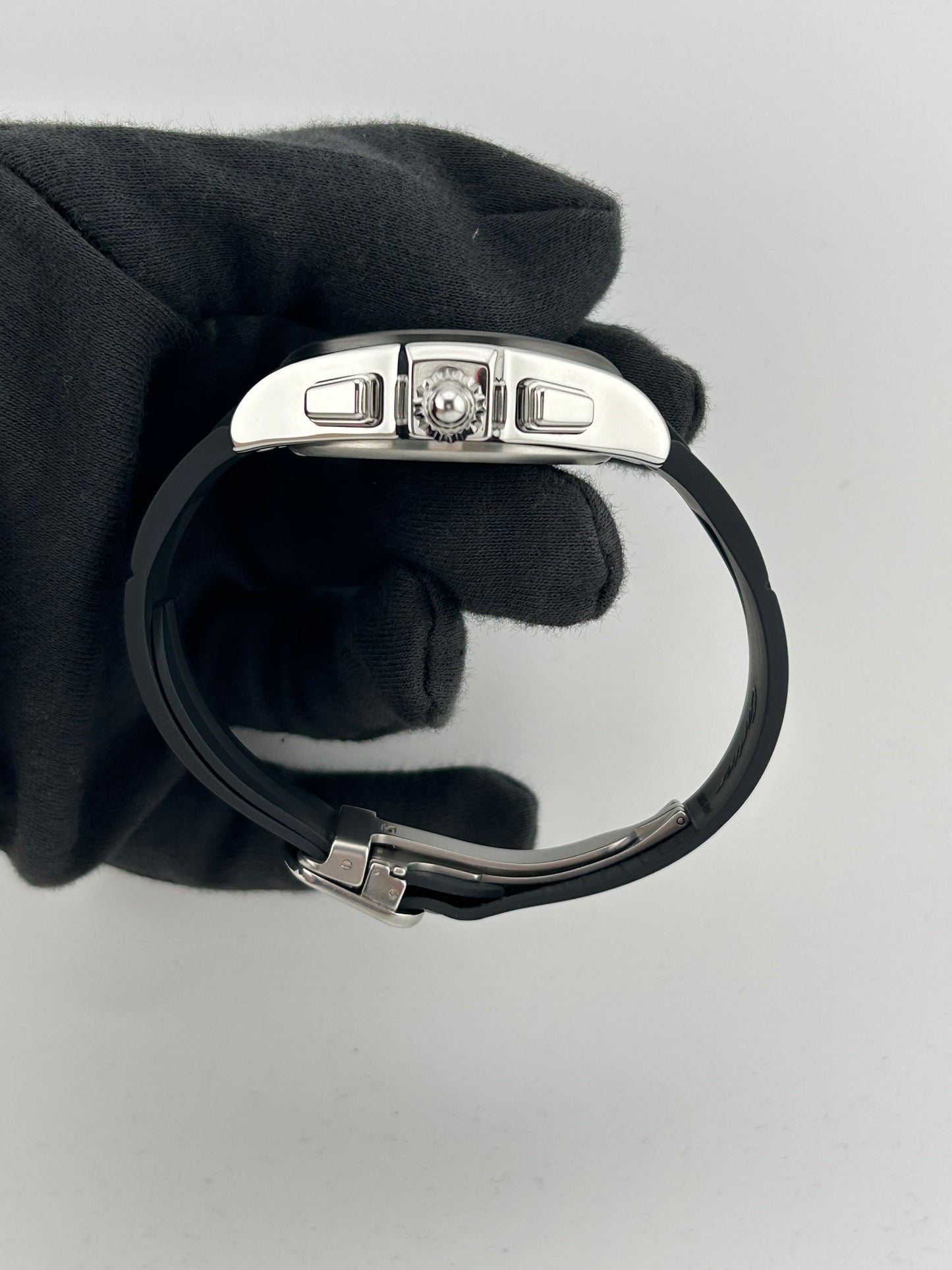 Cartier Roadster White Roman Dial on Black Rubber Band Ref. RW6206020 — view 6