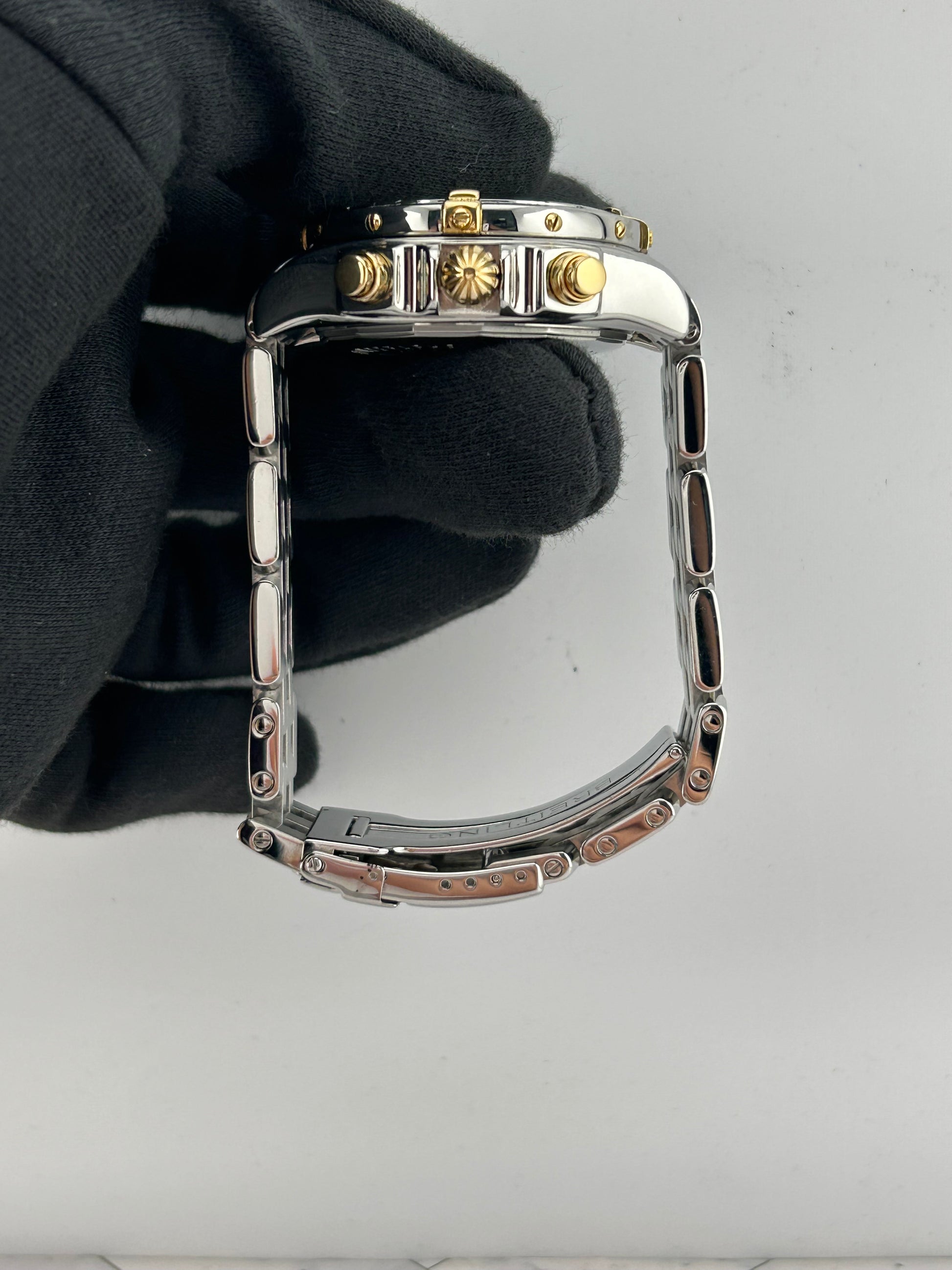Breitling Chrono Cockpit White M.O.P. Dial on Stainless Steel Ref. B13357 Papers 2005 — view 5