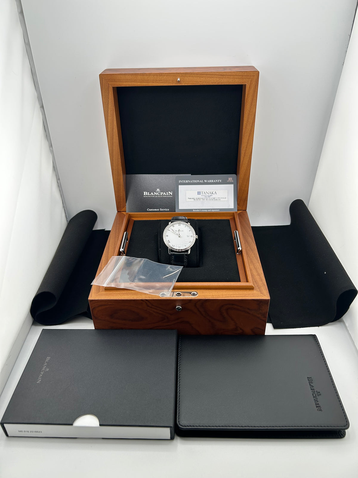 Blancpain Villeret Ultraplate White Dial on Leather Strap Ref. 6224-1127-55B Complete 2025 — view 8