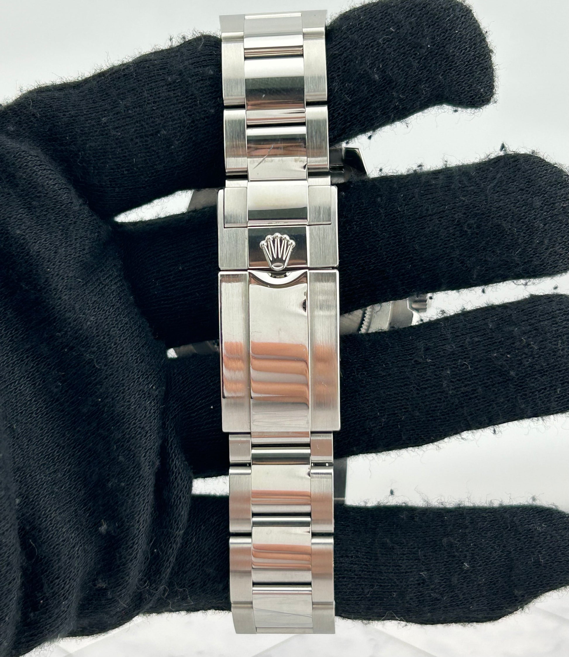 Rolex Yacht-Master II Matt White Dial on Oyster Ref. 116680 Card 2016 — view 4