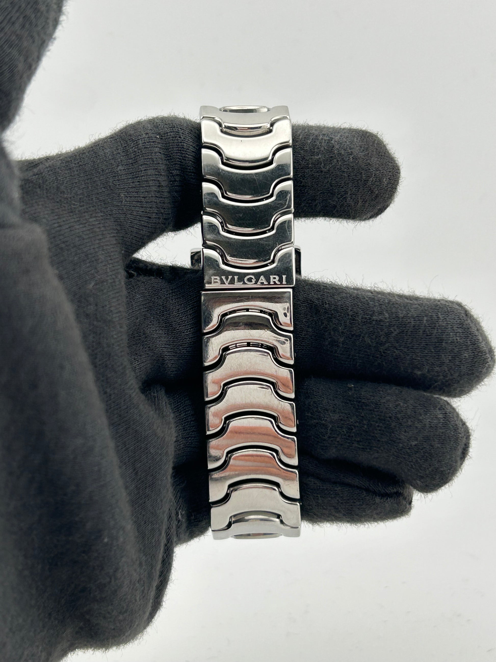 Bvlgari Solo Tempo White Dial on Stainless Steel Bracelet Ref. ST35S — view 4
