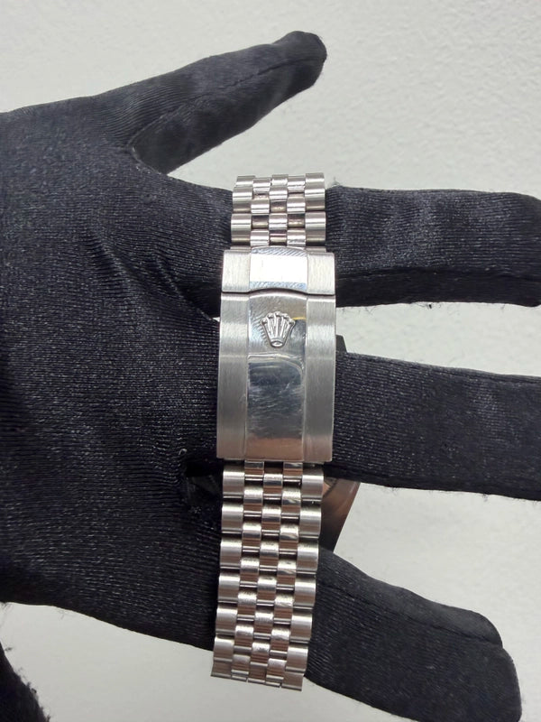 Rolex Datejust 41 Silver Index Dial on Jubilee Ref 126300 with New Style Card White 2019
