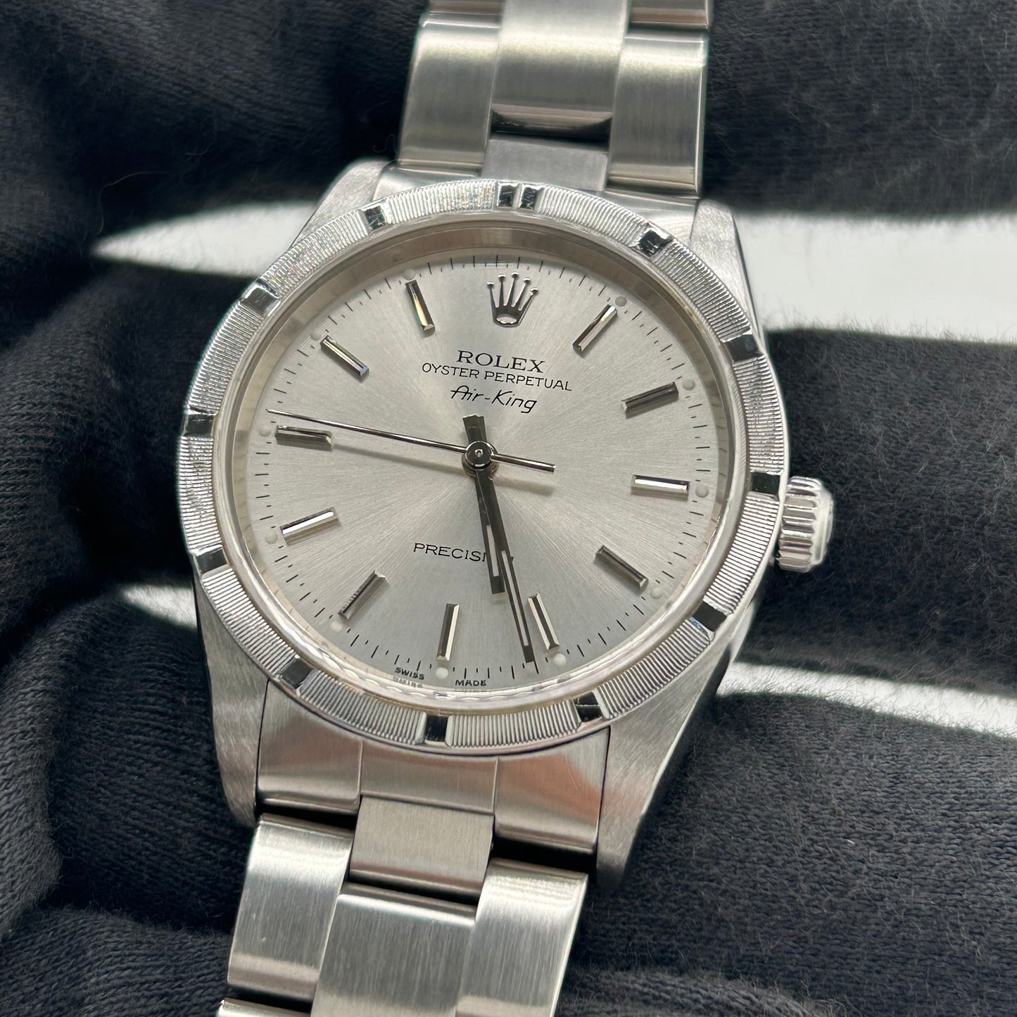 Rolex Air-King Silver Stick Dial on Oyster Bracelet Ref. 14010 2000 — view 3