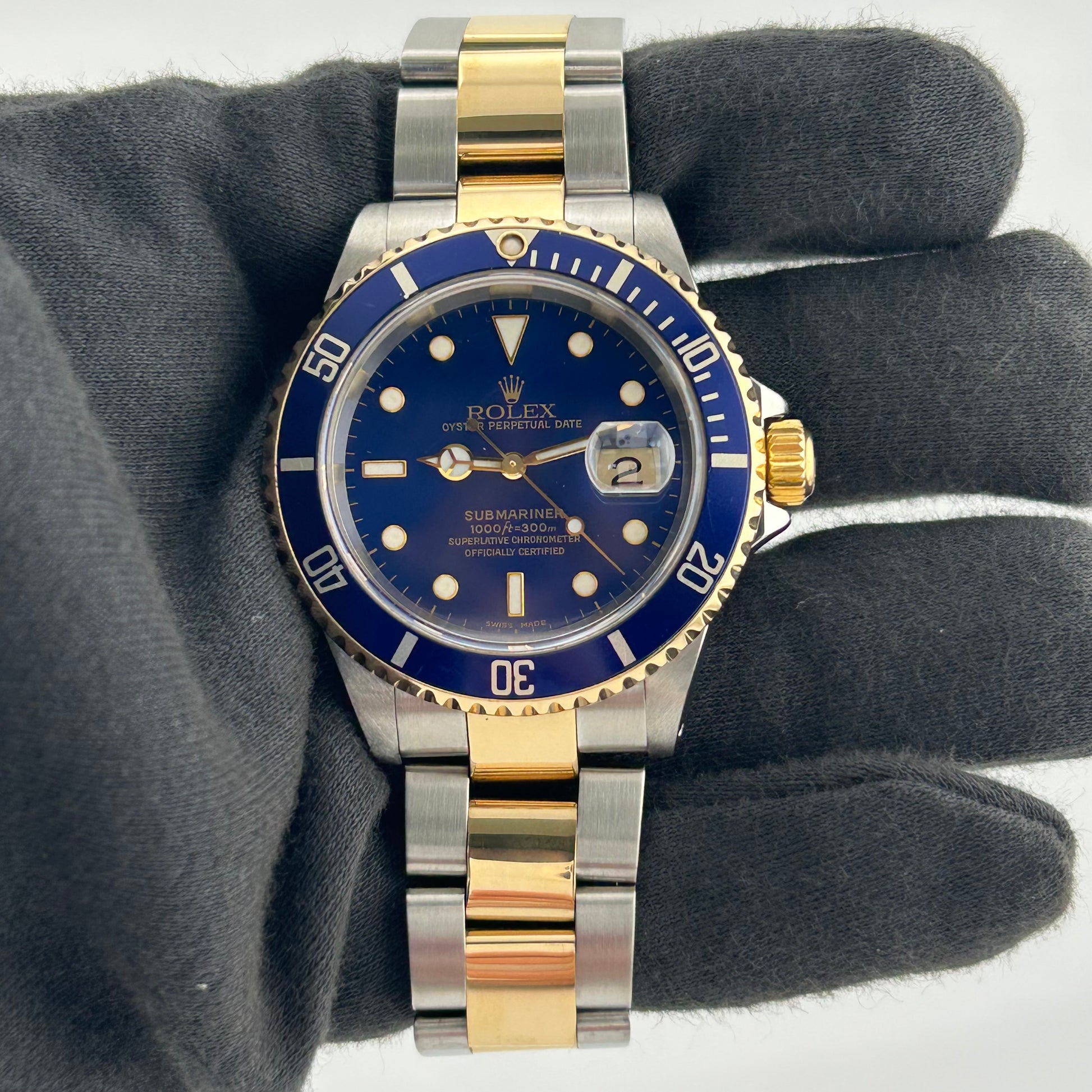 Rolex Submariner Blue Dial on Oyster Ref. 16613 2000 — view 2
