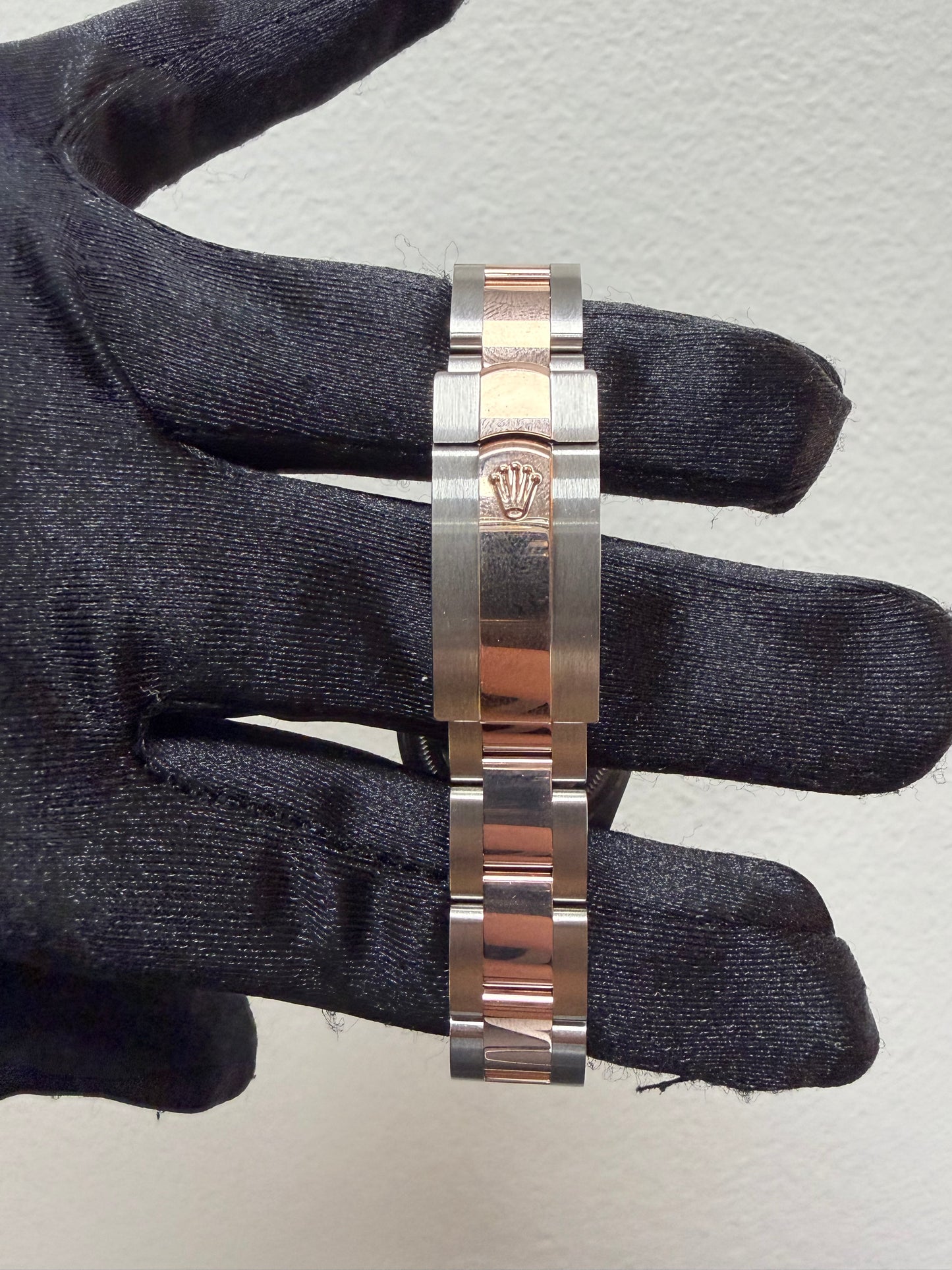 Rolex Datejust Lady Aubergine Diamond Dial on Oyster Ref. 279171 Card 2026 — view 3