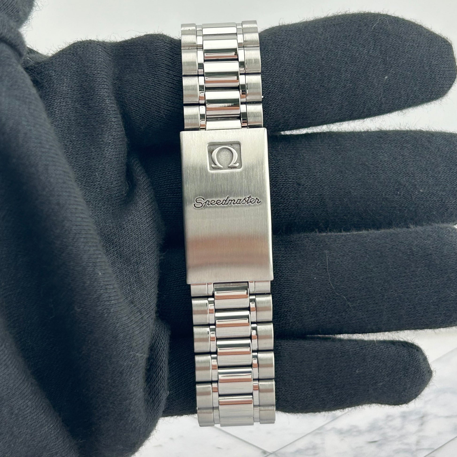 Omega Speedmaster Reduced Black Dial on Stainless Steel Ref. 3510.50 — view 4