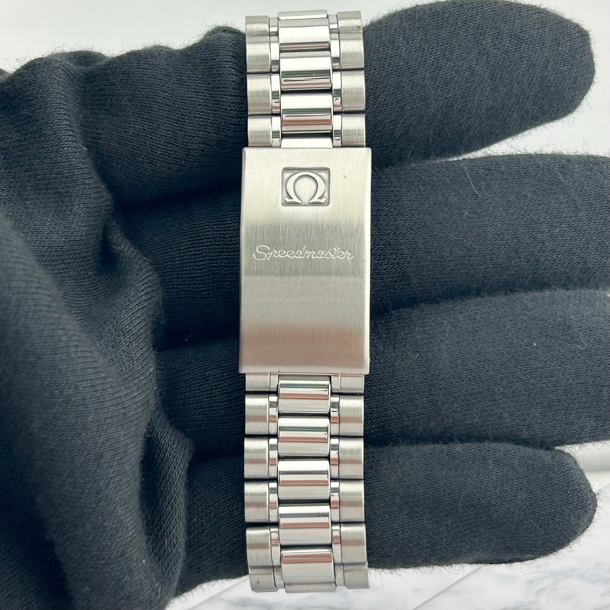 Omega Speedmaster Reduced Black Dial on Stainless Steel Ref. 3510.5 — view 4
