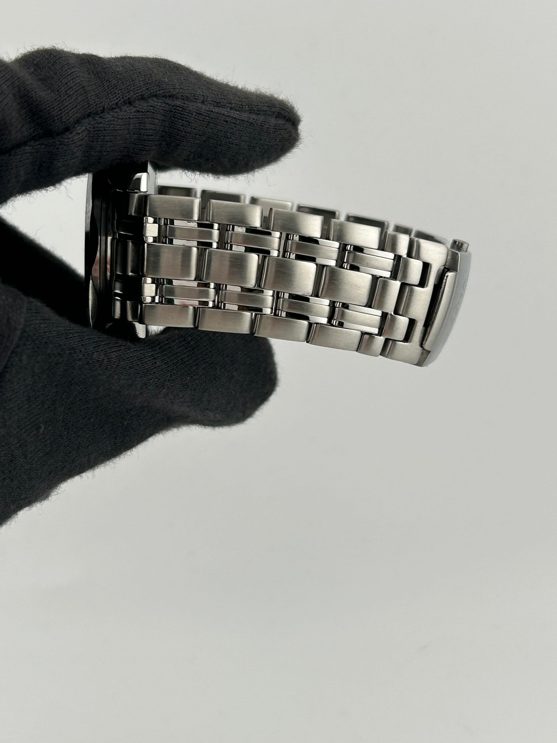 Omega Seamaster 300M Blue Wave Motif Dial on Stainless Steel Ref. 2531.80.00 — view 4