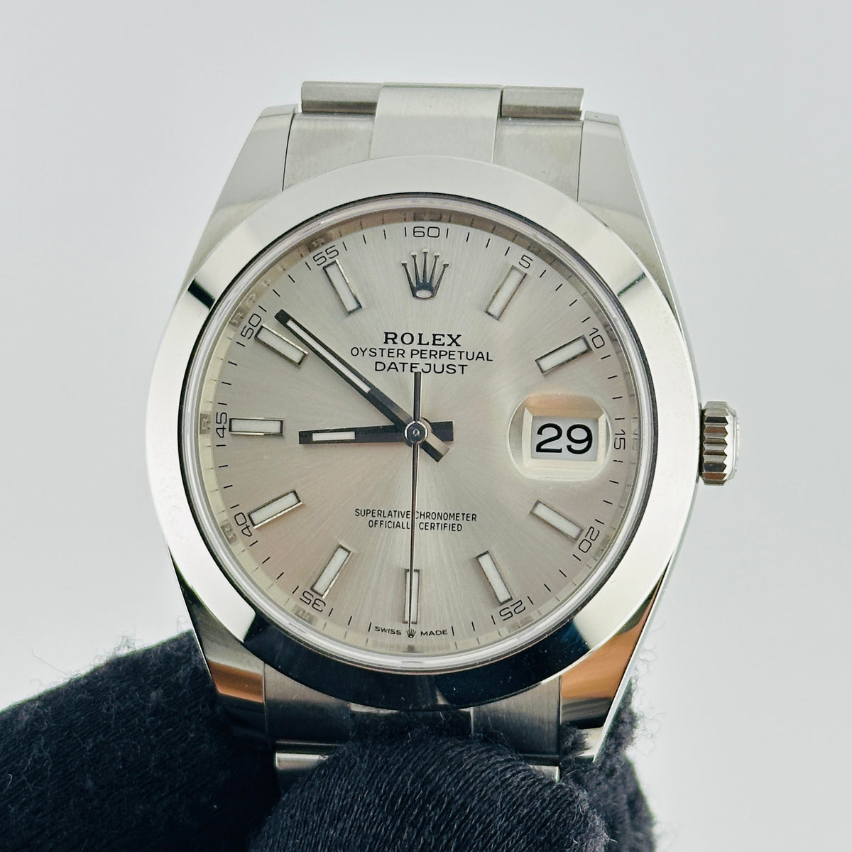 Rolex Datejust Silver Index Dial on Oyster Bracelet Ref. 126300 Card 2019 — view 2