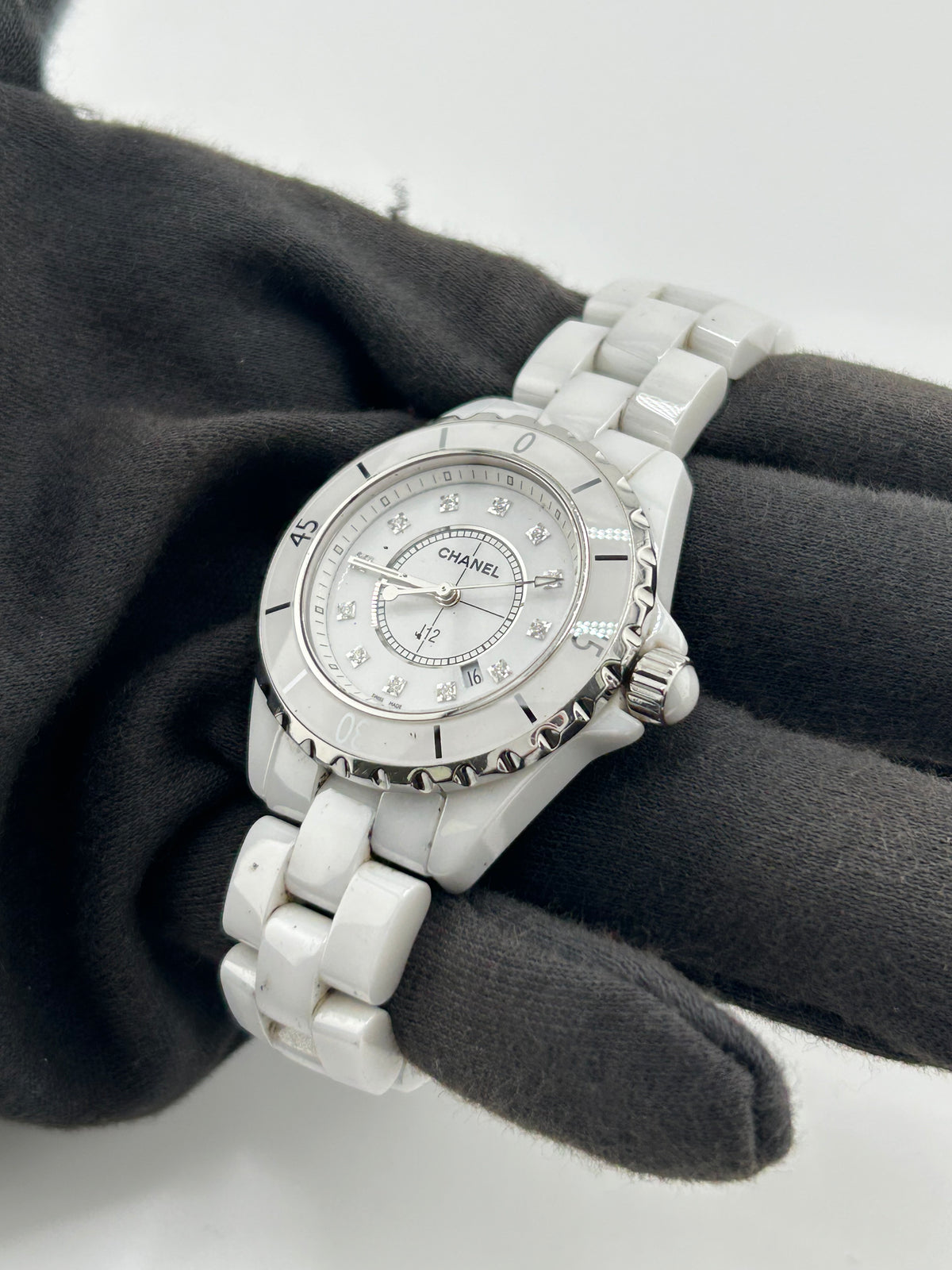 Chanel J12 White Diamond Dial on White Ceramic Bracelet Ref. H1628 Complete 2013 — view 3
