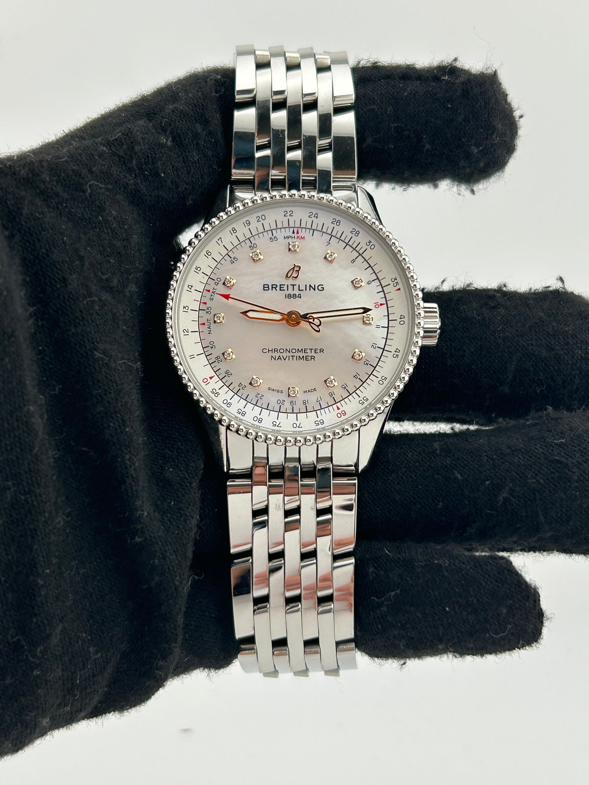 Breitling Navitimer Automatic White Mop Dial on Stainless Steel Bracelet Ref. A17395211A1A1 Complete — view 2