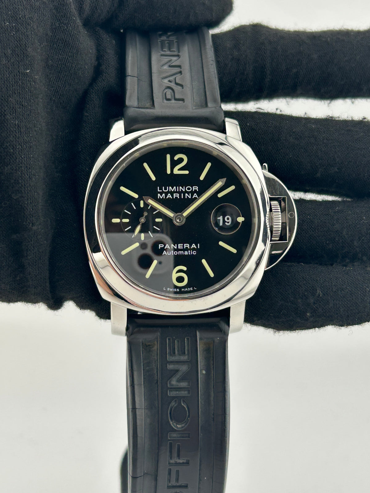 Panerai Luminor Marina Black Arabic Dial on Rubber Strap Ref. PAM00104 with Box 2011 — view 2