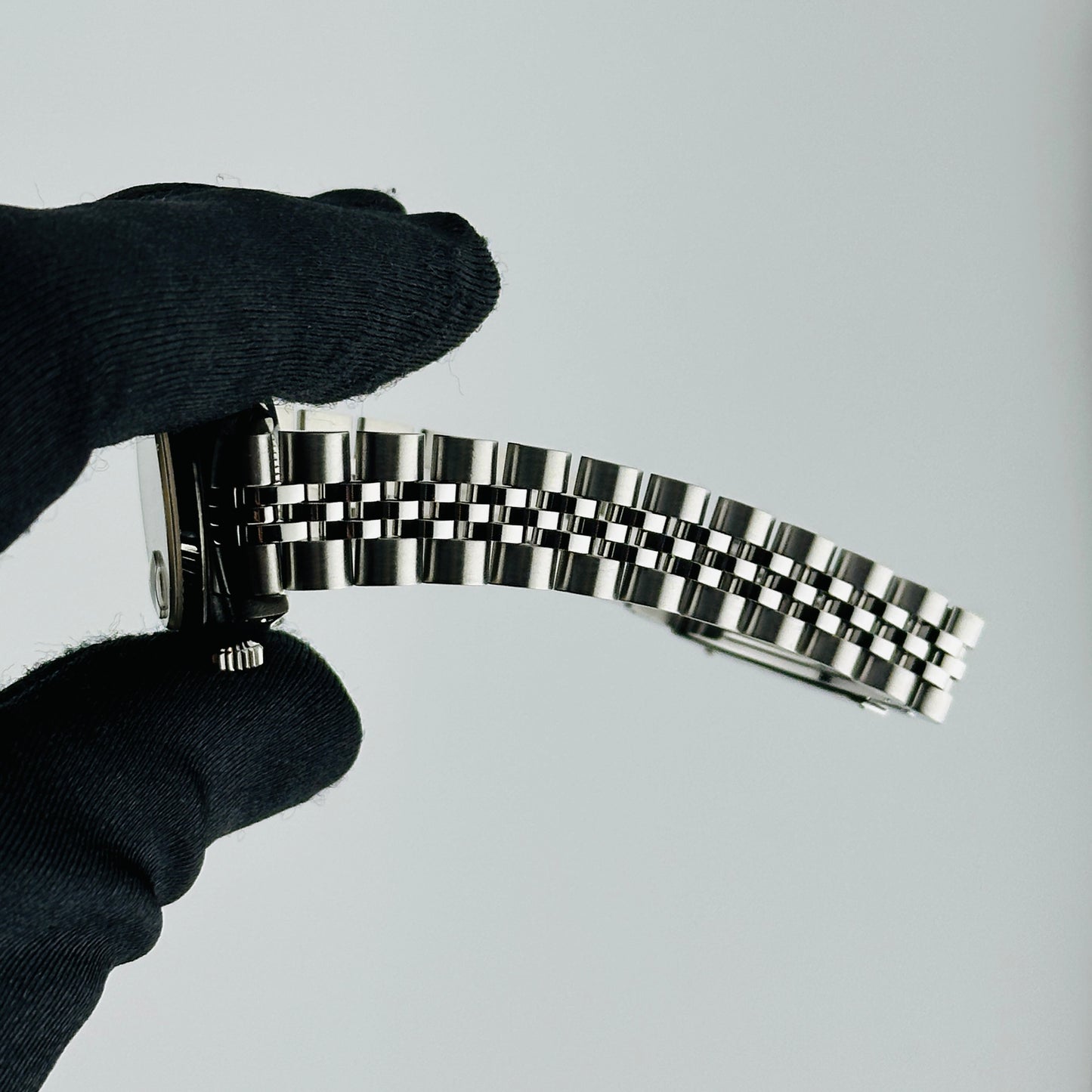 Rolex Datejust Lady Silver Stick Dial on Jubilee Ref. 69174 Papers 1985 — view 3