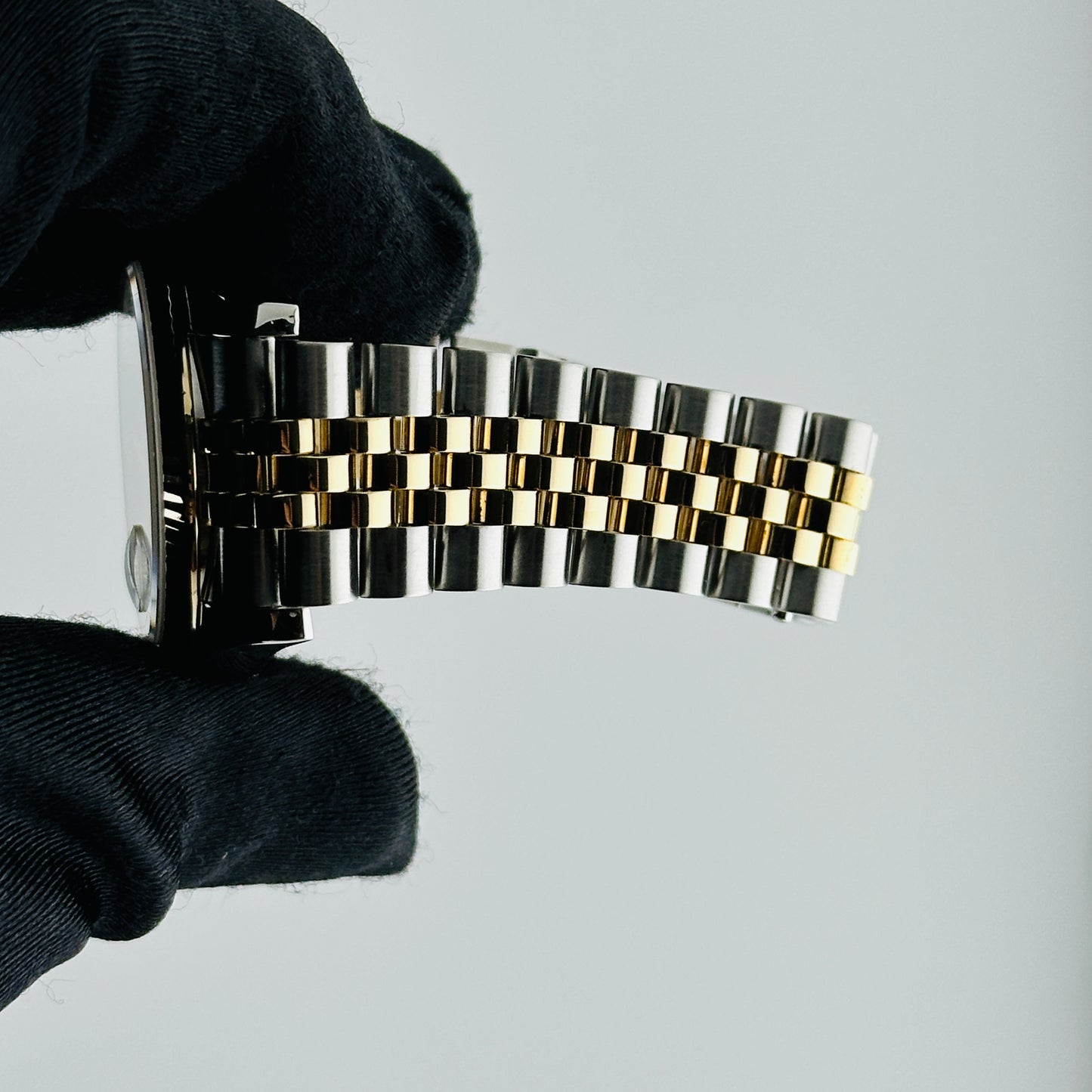 Rolex Datejust Champagne Anniversary Factory Diamond Dial Dial on D Link Jubilee Hidden Clasp Bracelet Ref. 116233G 2010 — view 5