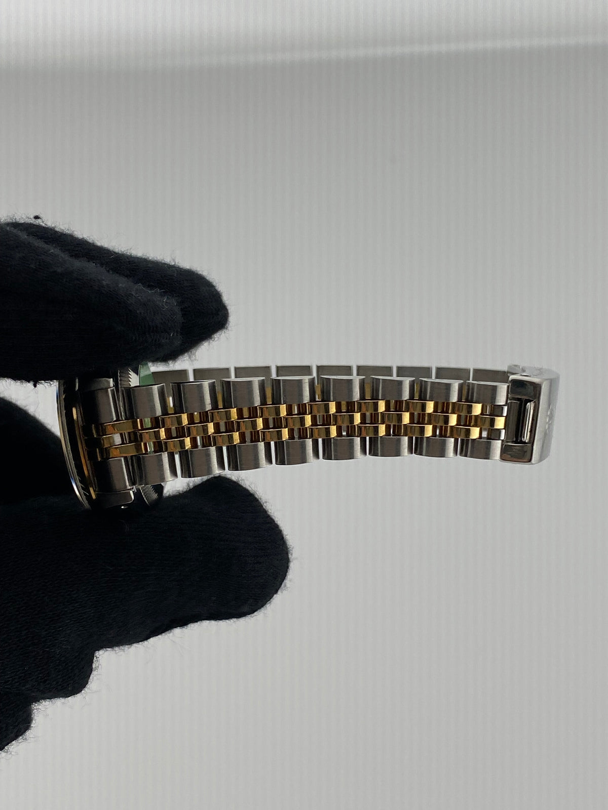 Rolex Datejust Lady Champagne Linen Stick Dial on Jubilee Ref. 69173 — view 5