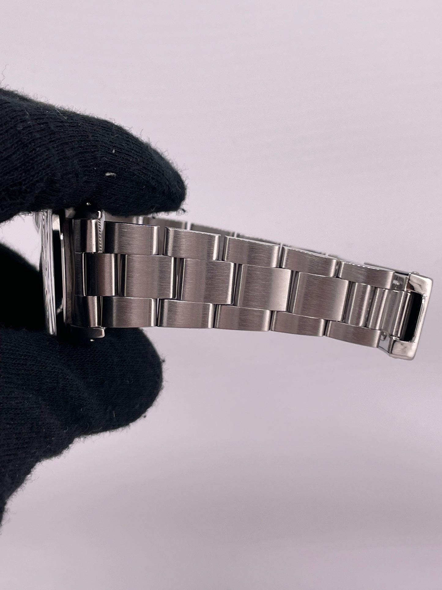 Rolex Oyster Perpetual Date Silver Stick Dial on Oyster Ref. 15000 1987 — view 5