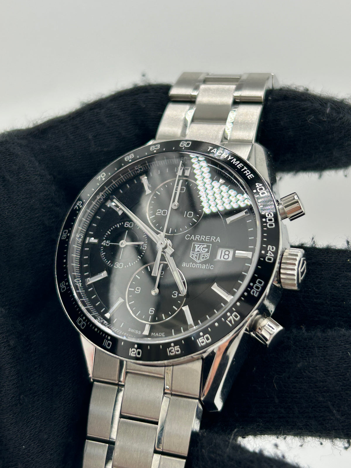 Tag Heuer Carrera Calibre 16 Black Dial on Stainless Steel Bracelet Ref. CV201E.BA0794 Complete 2013 — view 3