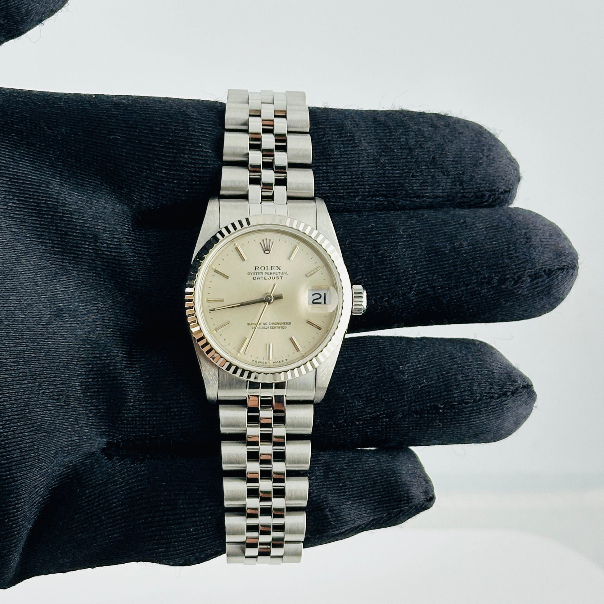 Rolex Datejust Silver Stick Dial on D Link Jubilee Ref. 68274 Papers 1992 — view 2