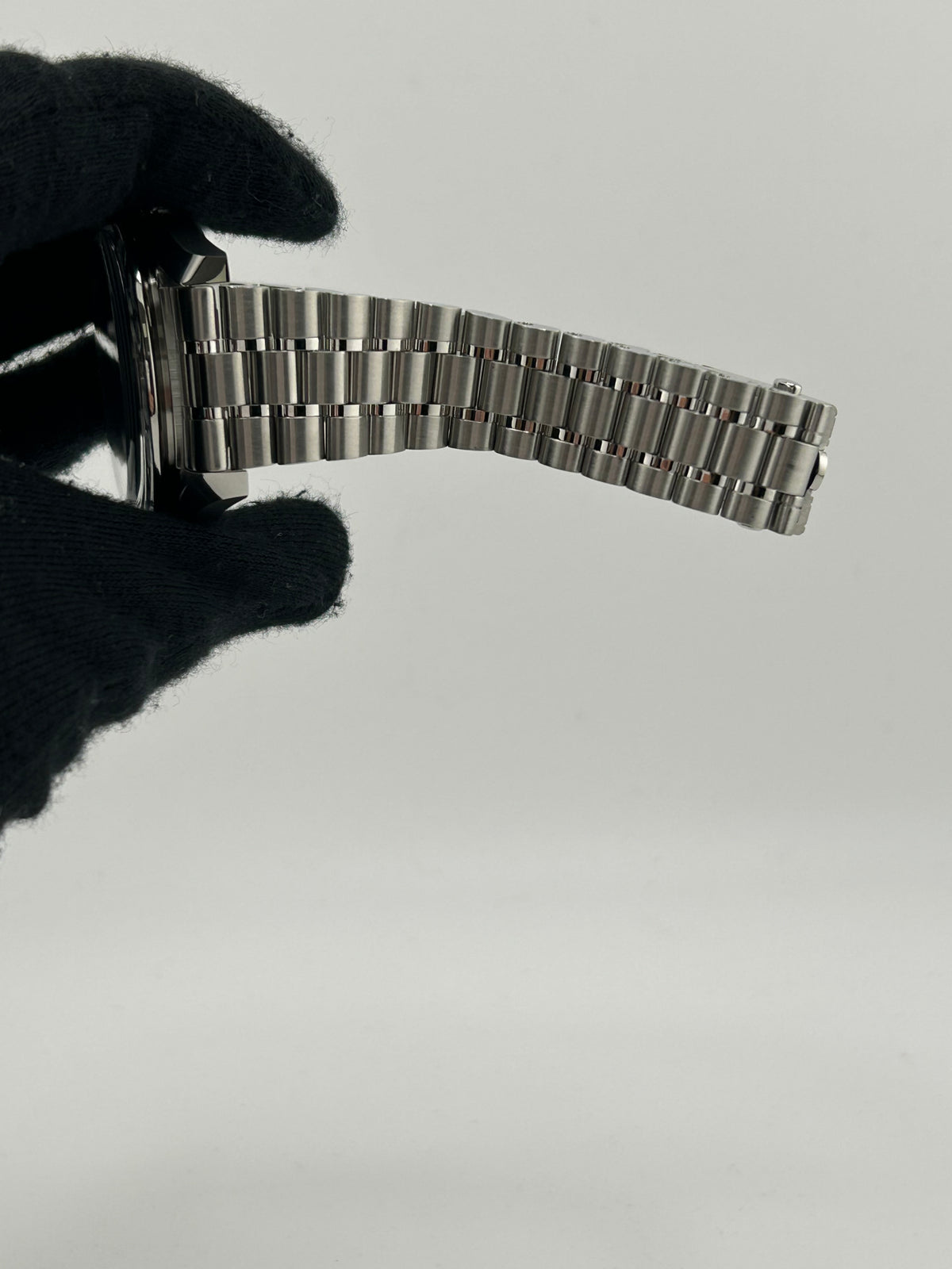 Omega Speedmaster Moonwatch Professional White Dial on Bracelet Ref. 310.30.42.50.04.001 Complete 2024 — view 5