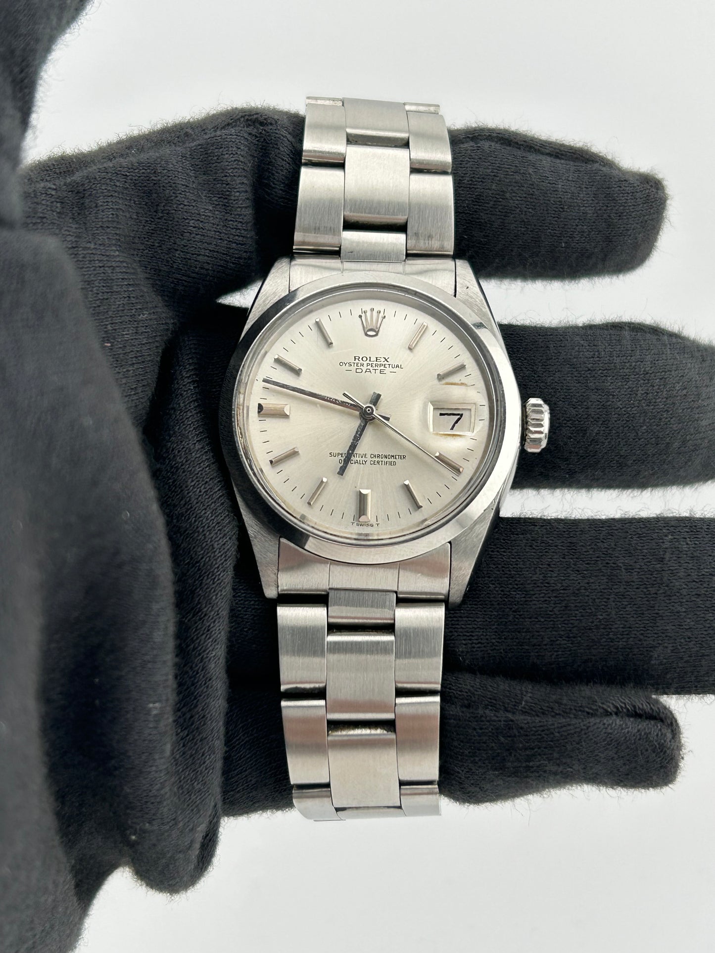 Rolex Oyster Perpetual Date Silver Index Dial on Oyster Ref. 15000 1971