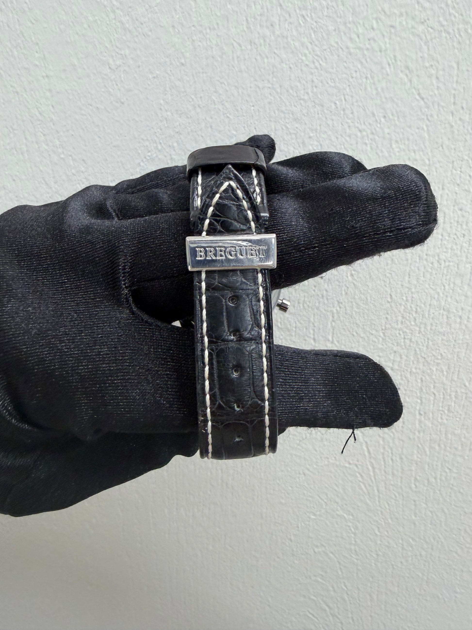 Breguet Type XX Black Dial on Leather Ref. 3820ST — view 3
