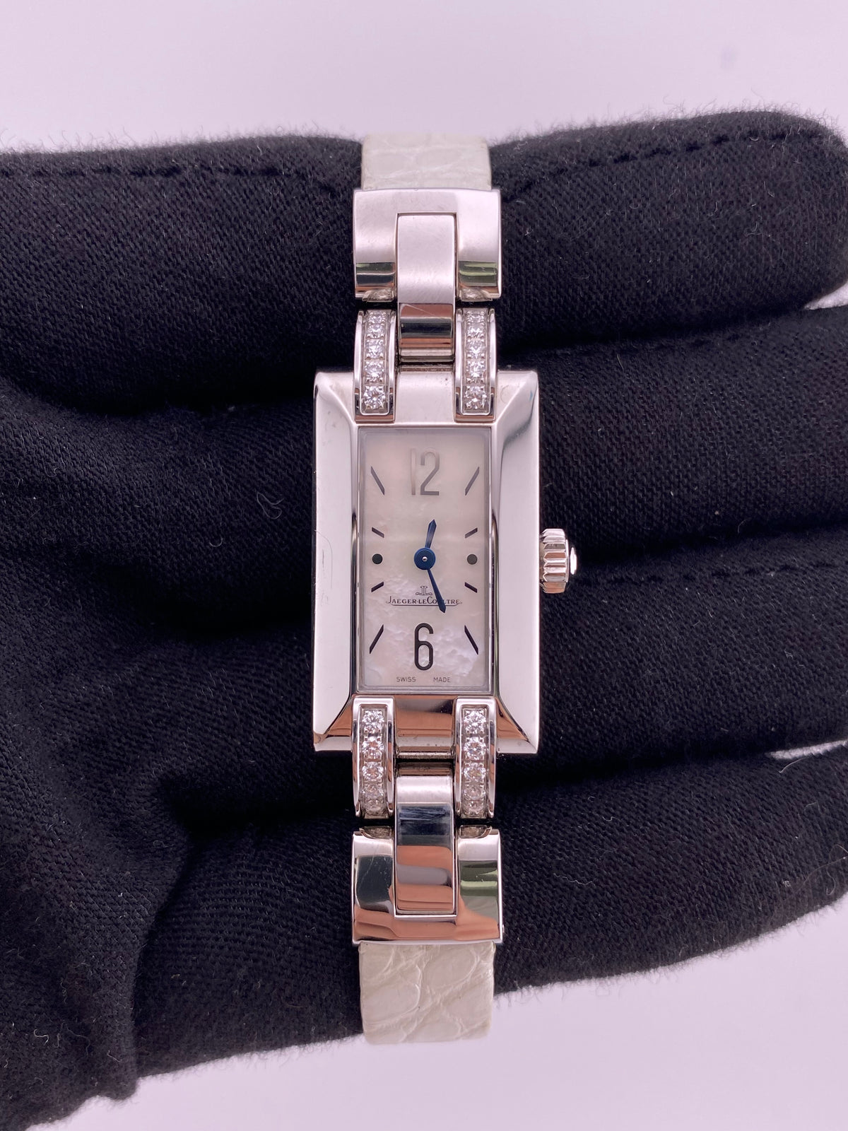 Jaeger Le Coultre Ideale White Mop Dial on Leather Strap Ref. 460.8.08 — view 2