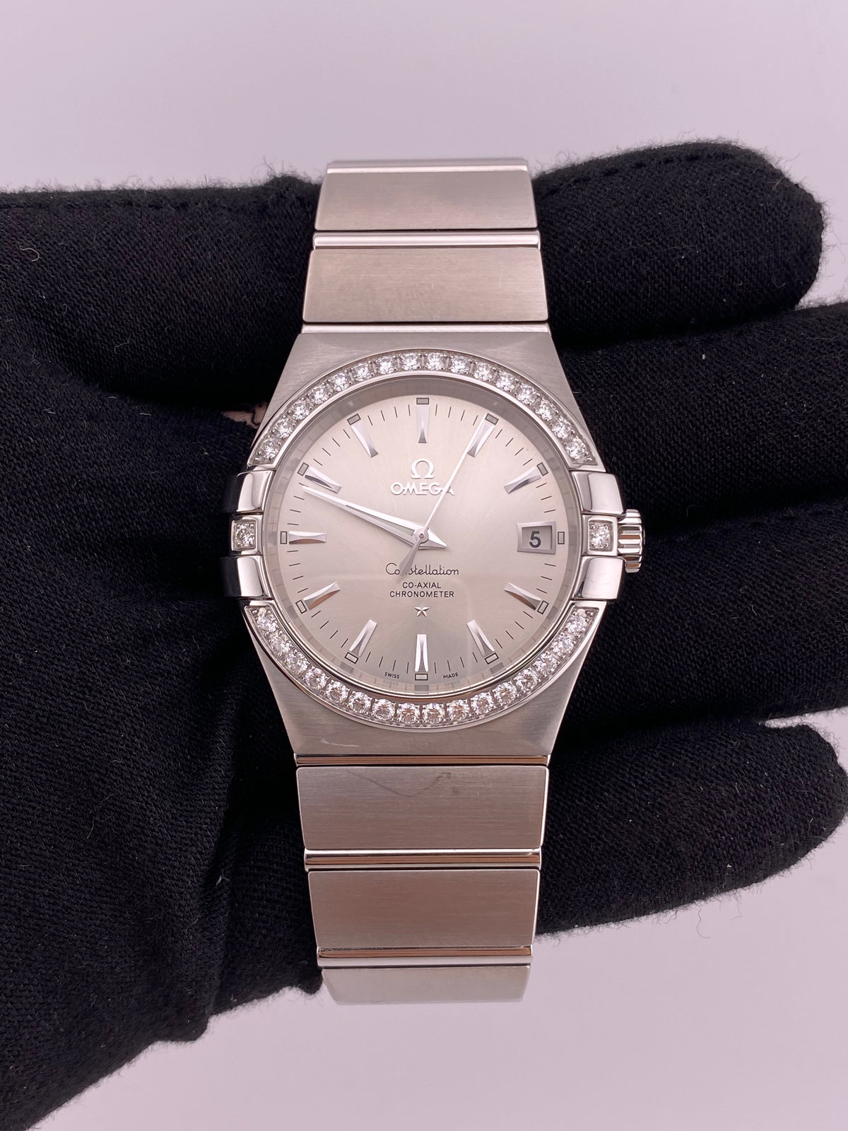 Omega Constellation Silver Dial on Stainless Steel Bracelet Ref. 123.15.35.20.02.001 Complete 2021 — view 2