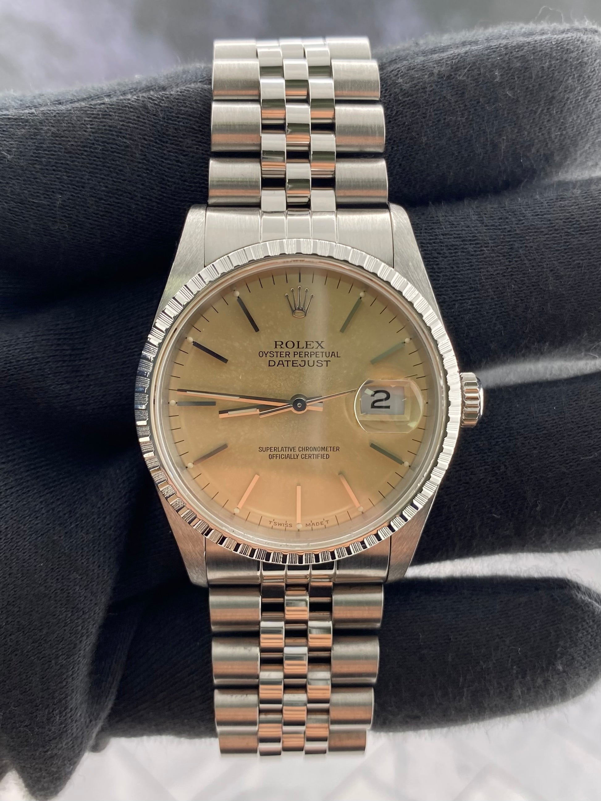 Rolex Datejust Silver Stick Dial on Jubilee Ref. 16220 1991 — view 2