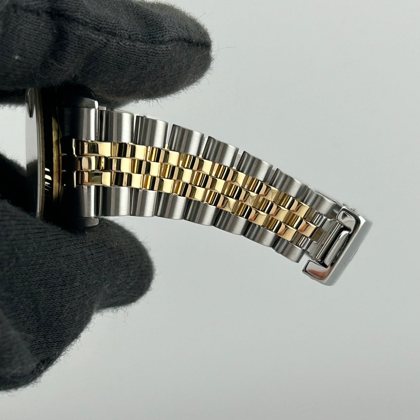 Rolex Datejust White Roman Dial on D Link Jubilee Ref. 68273 1993 — view 4
