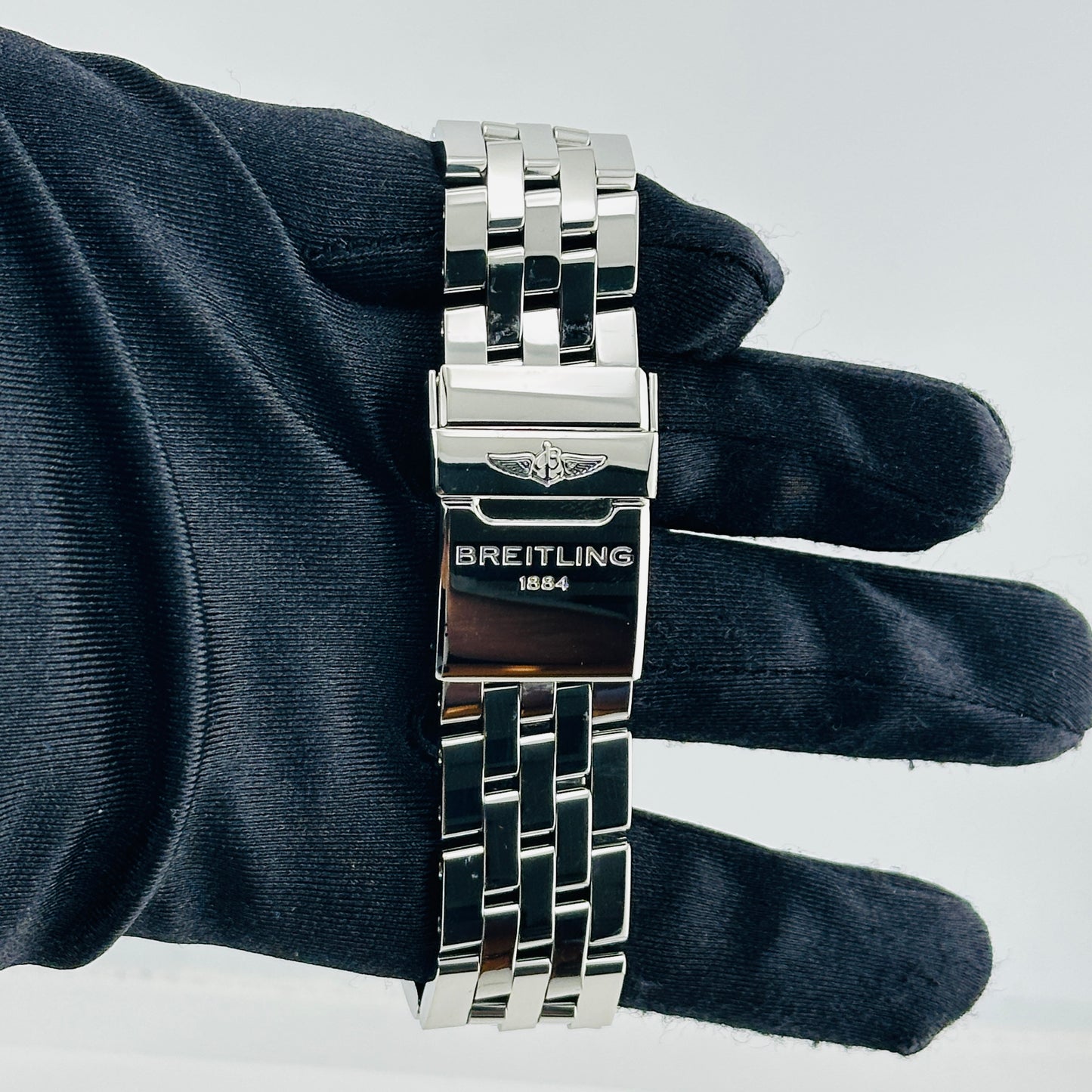 Breitling Chronomat Onyx Black Dial on Stainless Steel Bracelet Ref. AB0110 Card 2018 — view 4