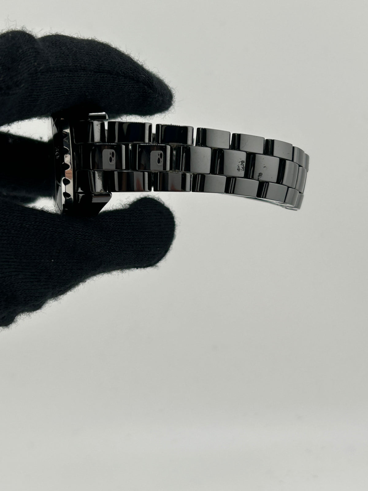 Chanel J12 Black With Factory Diamonds Dial on Bracelet Ref. H1625 Complete 2005 — view 4