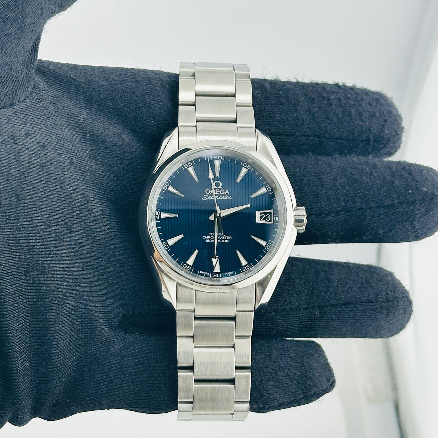 Omega Seamaster Aqua Terra Blue Teak Vertical Pattern Dial on Stainless Steel Bracelet Ref. 231.10.39.21.03.001 — view 2