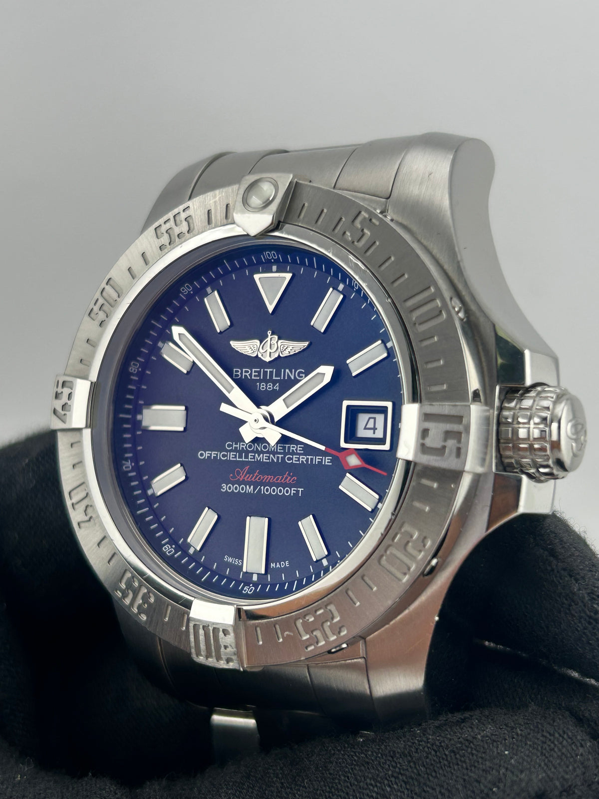 Breitling Avenger Black Dial Ref. A17331 with Box — view 3