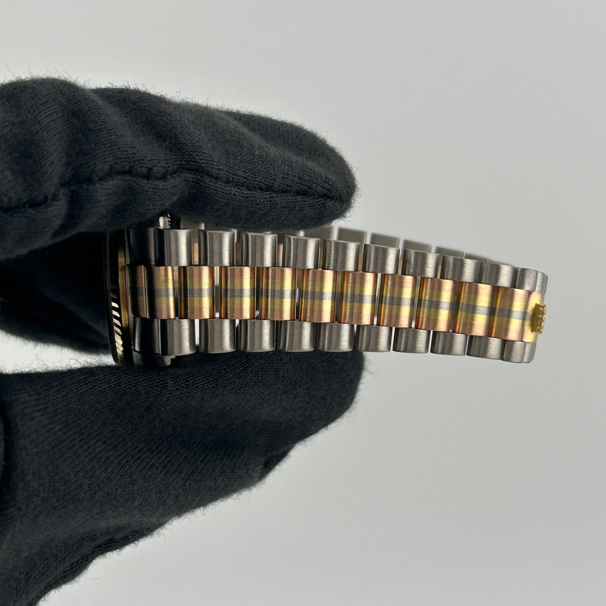 Rolex Datejust President Champagne Diamond Dial on Jubilee Ref. 68279 Papers 1993 — view 4