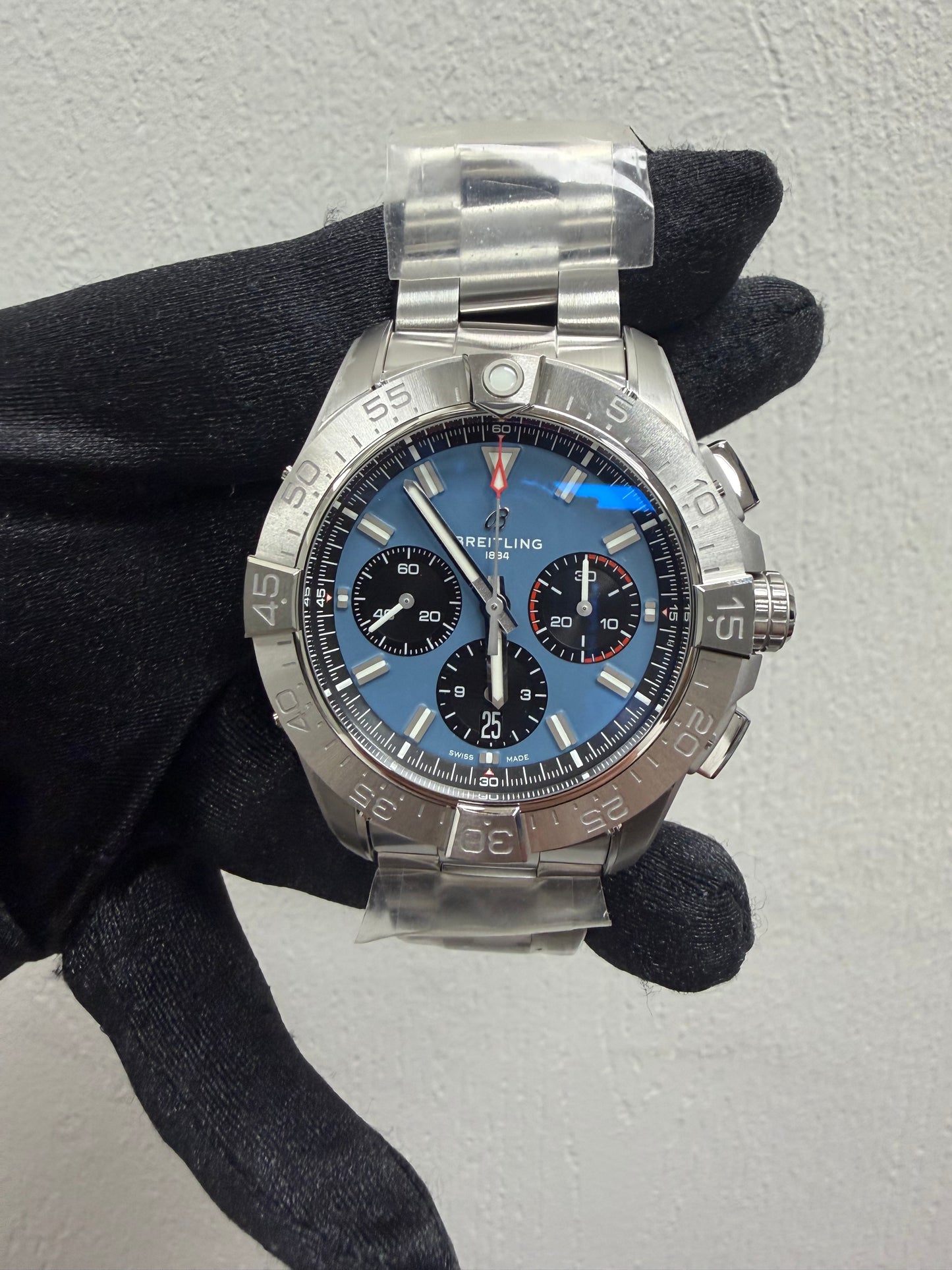 Breitling Avenger B01 Chronograph Blue Dial on Bracelet Ref. AB0147101C1A1 Card 2026 — view 2