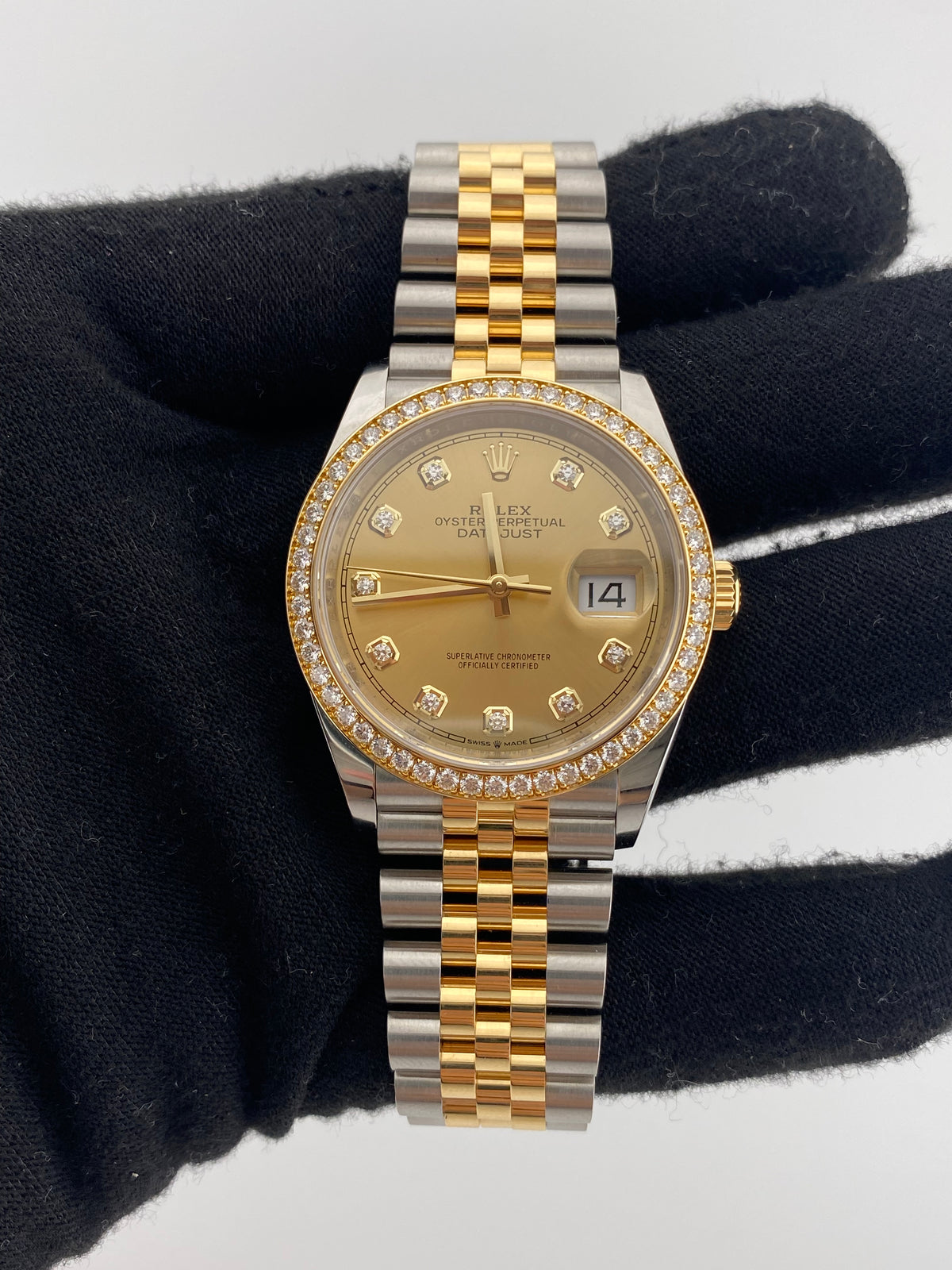 Rolex Datejust 36 Champagne Diamond Dial on Jubilee Ref. 126283RBR Card 2019 — view 2