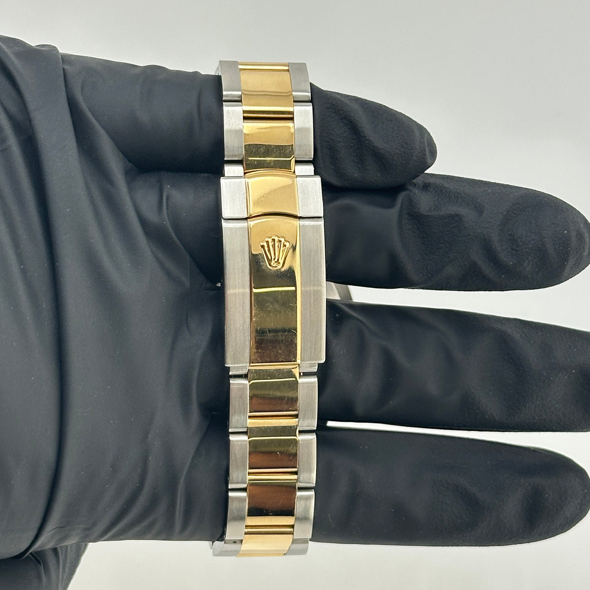 Rolex Datejust II Ivory Index Dial on Oyster Bracelet Ref. 116333 Card 2012 — view 4